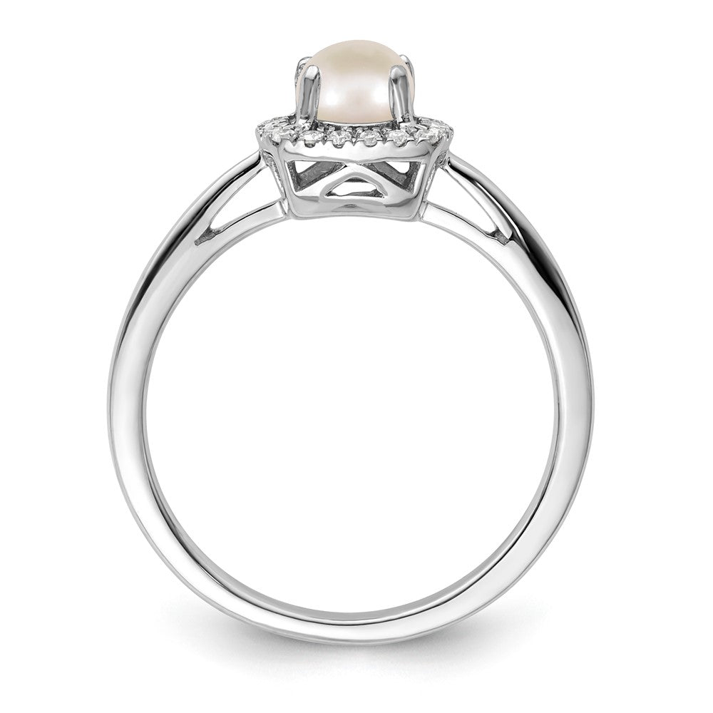 Sterling Silver Pearl & Diamond Ring