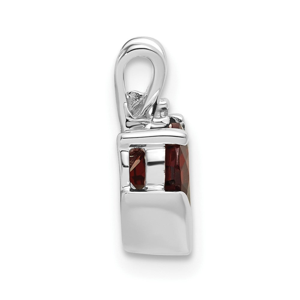 10kw Garnet and Diamond Pendant