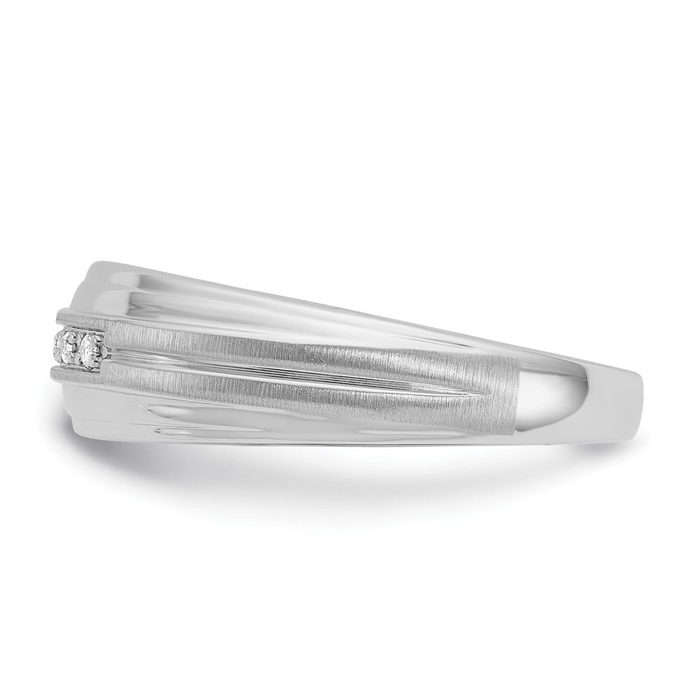 IBGoodman 10k White Gold Men's Polished Satin and Grooved 5-Stone 1/20 Carat A Quality Diamond Ring