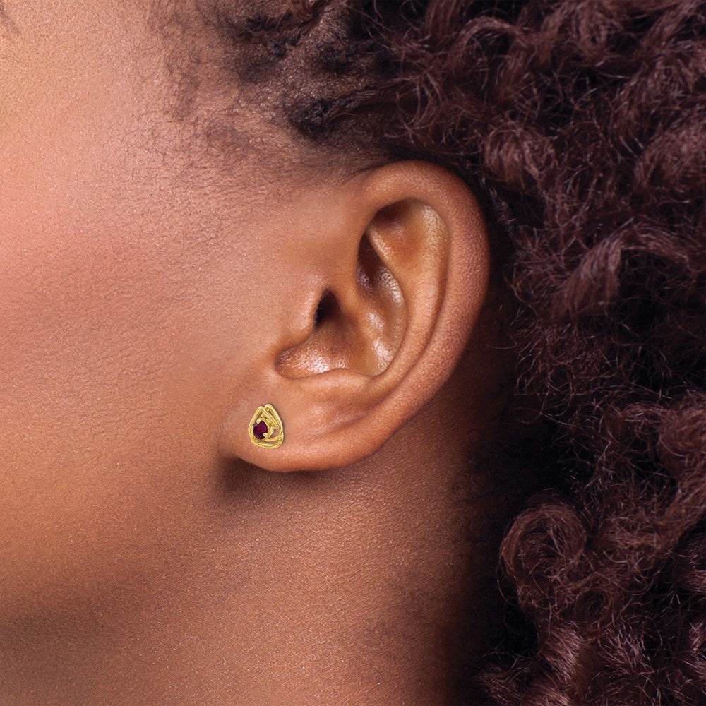 14k Rhodolite Garnet Post Earrings