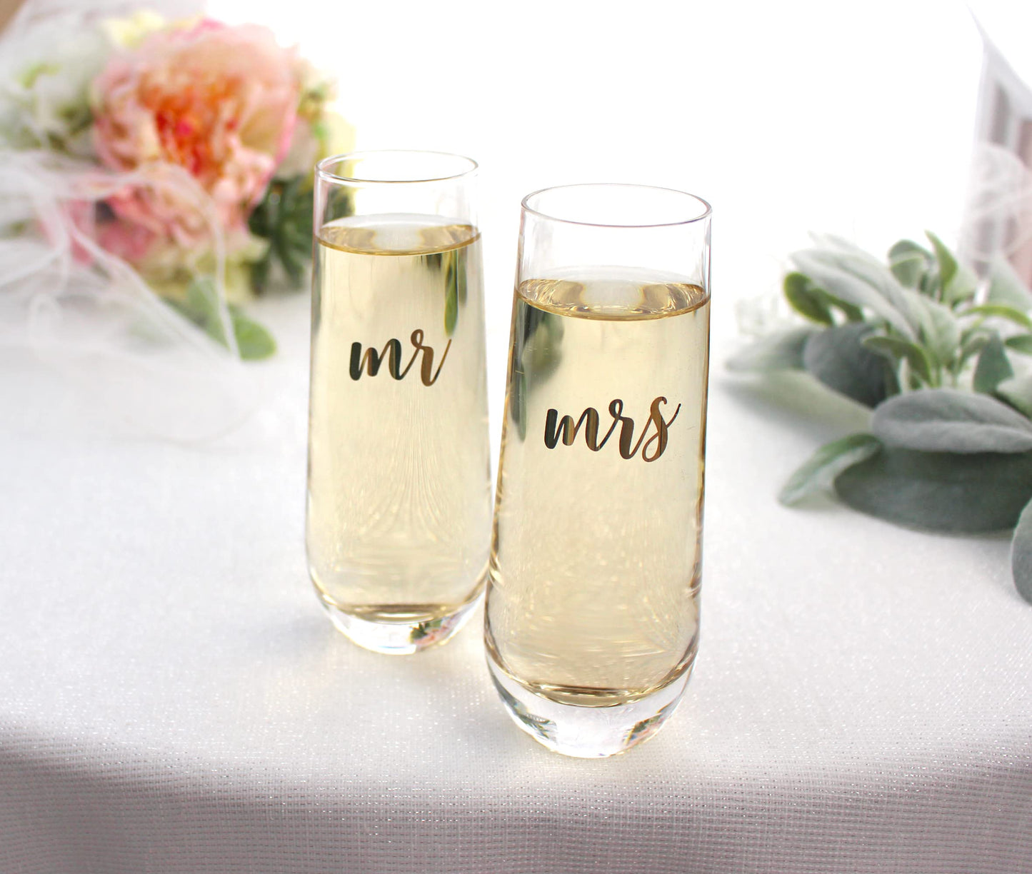 Lillian Rose Gold Mrs. Stemless Champagne Glass, 1 Count (Pack of 1), Clear