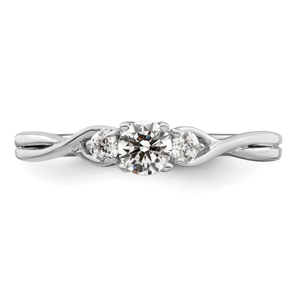 10k WG Lab Grown VS/SI+ G+ Diamond Fashion Ring