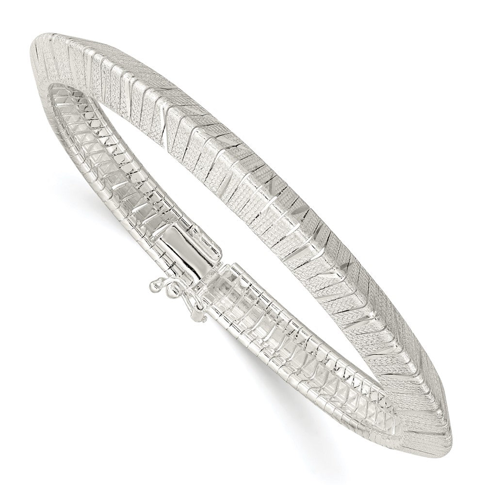 Sterling Silver 6.5mm Diamond-cut Knife-edge 7.5in Bracelet