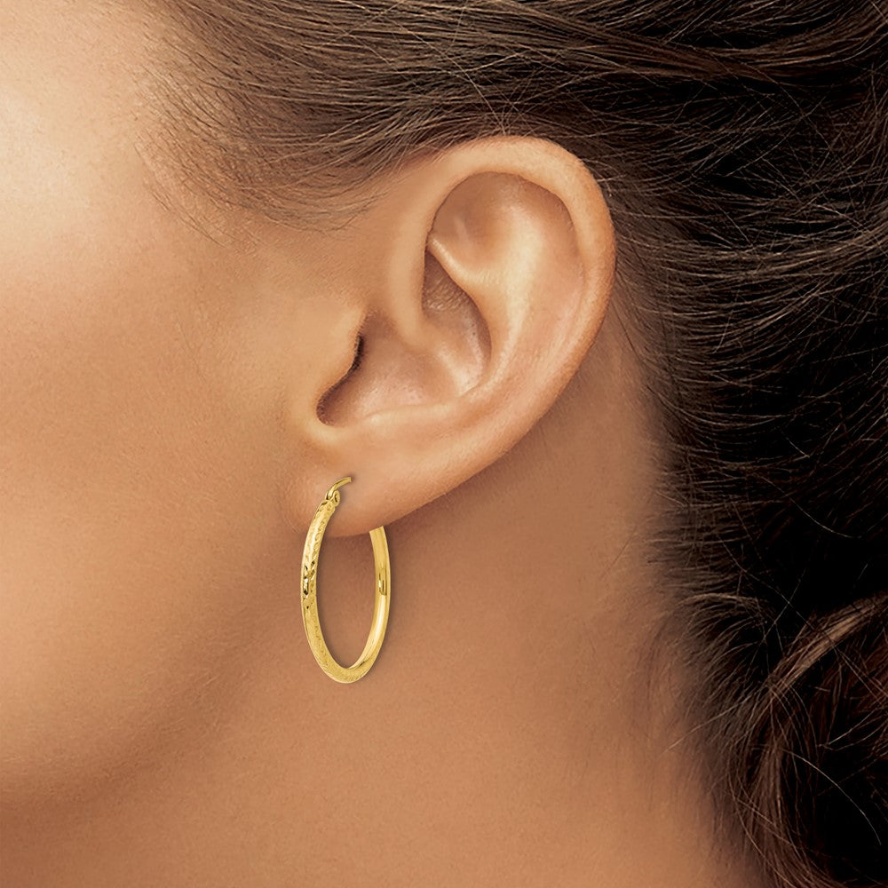 14k Diamond-cut 2mm Round Tube Hoop Earrings
