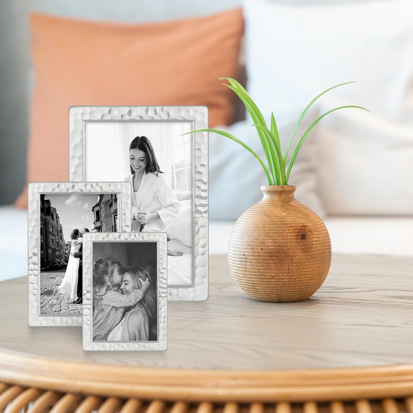 Siena 5-Inch x 7-Inch Narrow Hammered Silver-Plated Picture Frame