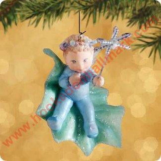 Hallmark Ornament 2002 Frostlight Baby Candessa