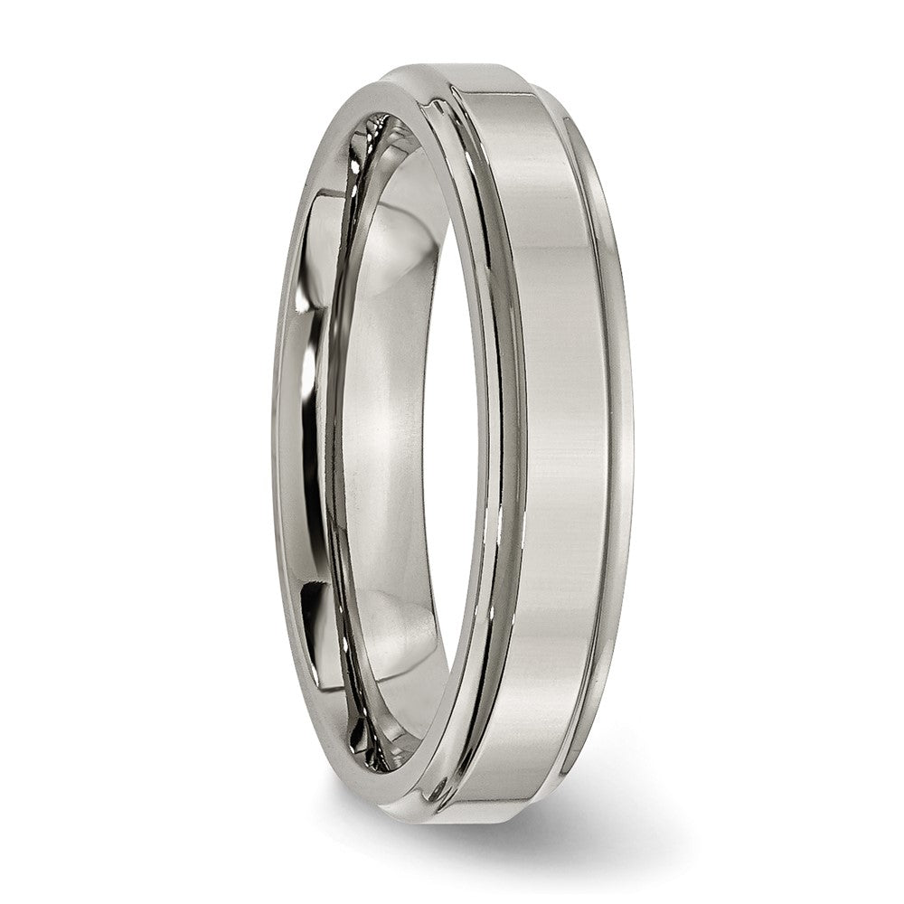 Titanium Polished 5mm Ridged Edge Band Size - 7.5